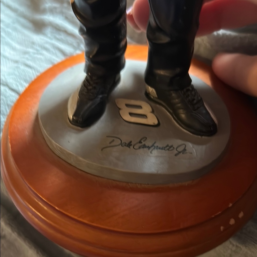 Limited Edition Dale Earnhardt Jr Vintge Figure #8 - Picture 4 of 10